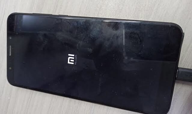 Redmi note 5 pro stuck on mi logo solution in easy way